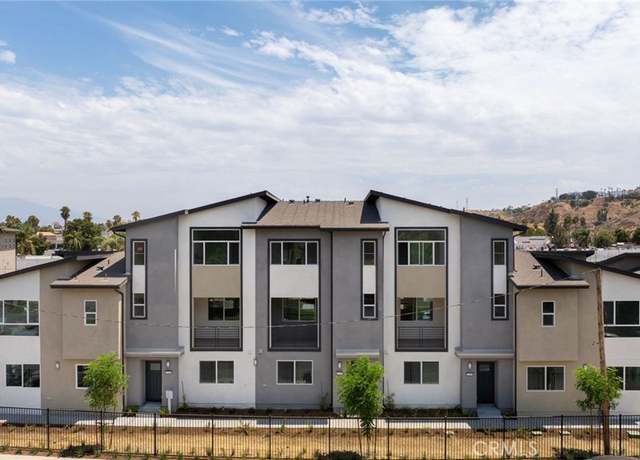 Property at 1116 Santo Antonio Dr, Colton, CA 92324, 4 beds, 3.5 baths