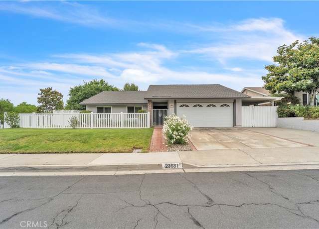 Property at 23681 San Esteban Dr, Mission Viejo, CA 92691, 3 beds, 2 baths