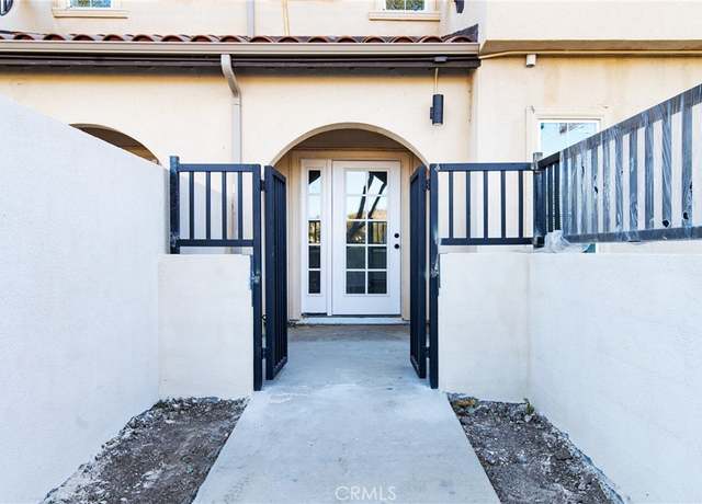 Property at 5502 E Los Angeles Ave #2, Simi Valley, CA 93063, 3 beds, 2.5 baths