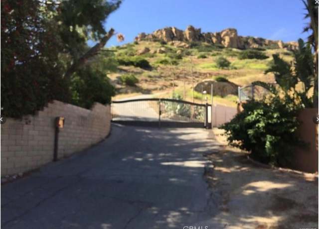 Property at 8 Thompson Ave, Chatsworth, CA 91311
