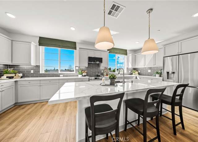 Property at 2854 Via Descanso, Camarillo, CA 93012, 3 beds, 2.5 baths
