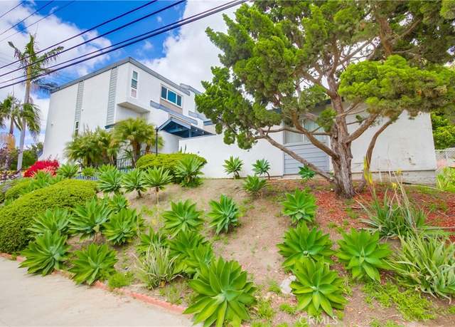 Property at 5573 Kiowa Dr, La Mesa, CA 91942, 2 beds, 2.5 baths