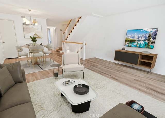 Property at 1890 S Cochran Ave #19, Los Angeles, CA 90019, 3 beds, 2.5 baths