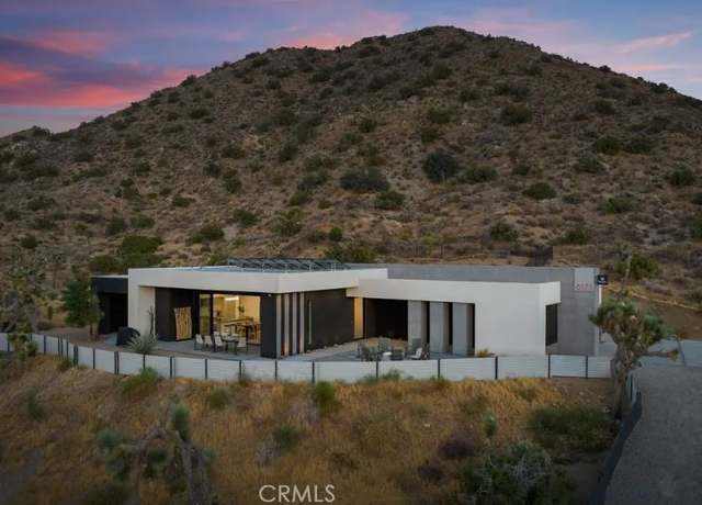 Property at 8175 Fox Trl, Yucca Valley, CA 92284, 3 beds, 3 baths