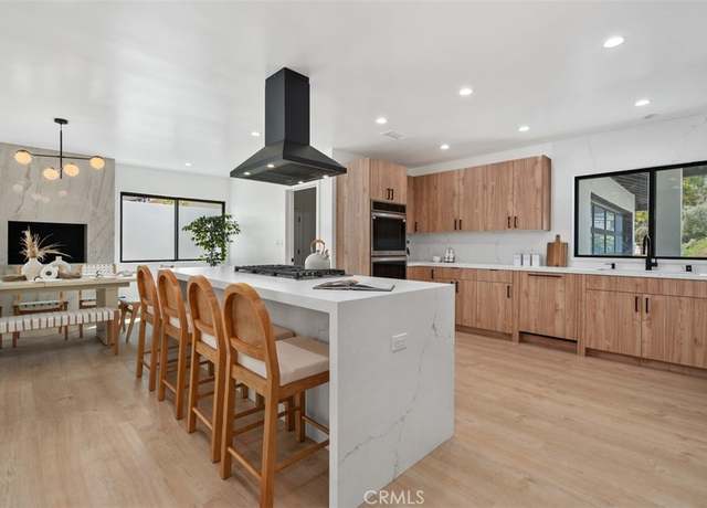 Property at 2037 Rayshire St, Thousand Oaks, CA 91362, 4 beds, 2.5 baths
