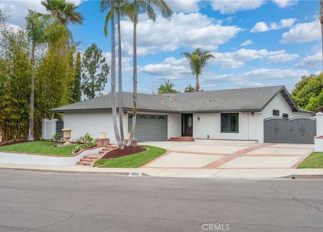 Property at 25981 Cordillera Dr, Mission Viejo, CA 92691, 4 beds, 3.5 baths
