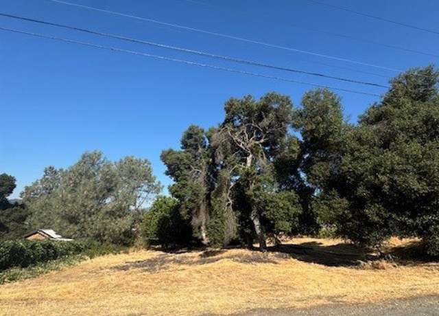 Property at 3595 Mountain View St, Clearlake, CA 95422