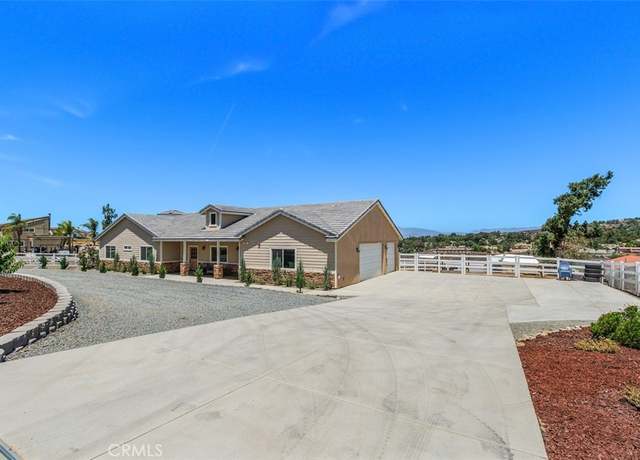 Property at 15490 Rancho Sonado Rd, Riverside, CA 92504, 3 beds, 2.5 baths