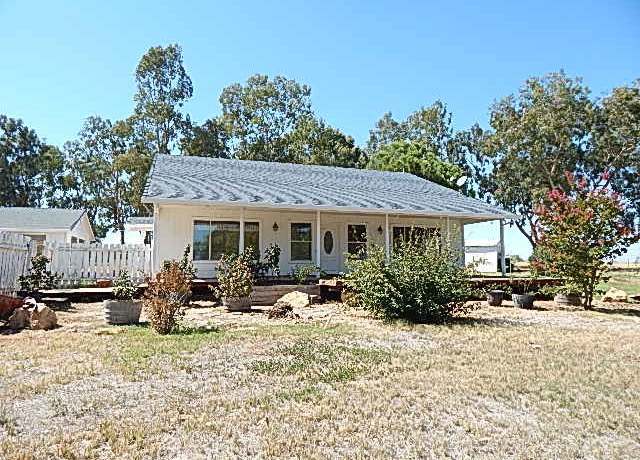 Property at 2905 Harden Ave, Corning, CA 96021, 2 beds, 2 baths