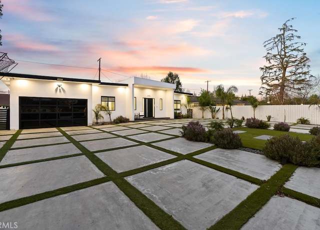Property at 23143 Leonora Dr, Woodland Hills, CA 91367, 5 beds, 4 baths