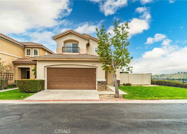 Property at 27713 Iris Ct, Canyon Country, CA 91351, 3 beds, 3 baths