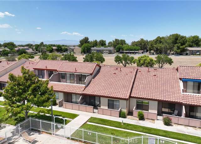 Property at 43334 32nd St W #18, Lancaster, CA 93536, 2 beds, 2 baths