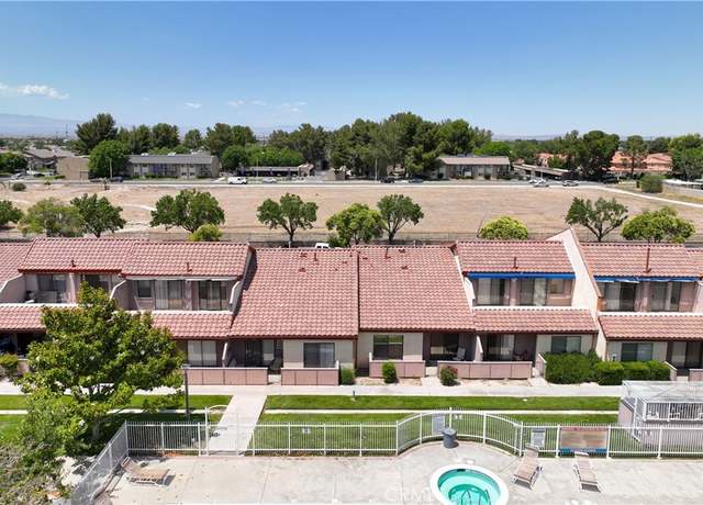 Property at 43334 32nd St W #18, Lancaster, CA 93536, 2 beds, 2 baths