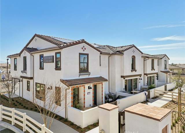 Property at 16183 Lumia Way, Fontana, CA 92336, 4 beds, 2.5 baths