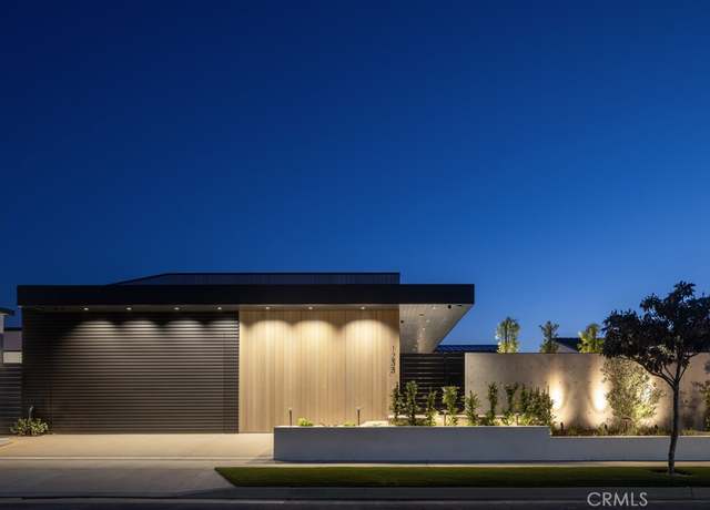 Property at 1233 Outrigger Dr, Corona Del Mar, CA 92625, 5 beds, 5.5 baths