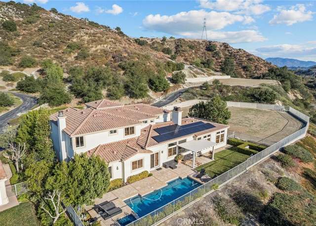 Property at 18041 Merlin Rd, Silverado, CA 92676, 6 beds, 6.5 baths