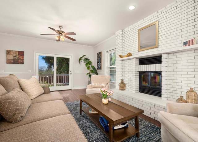 Property at 206 Lento Ln, El Cajon, CA 92021, 3 beds, 2.5 baths