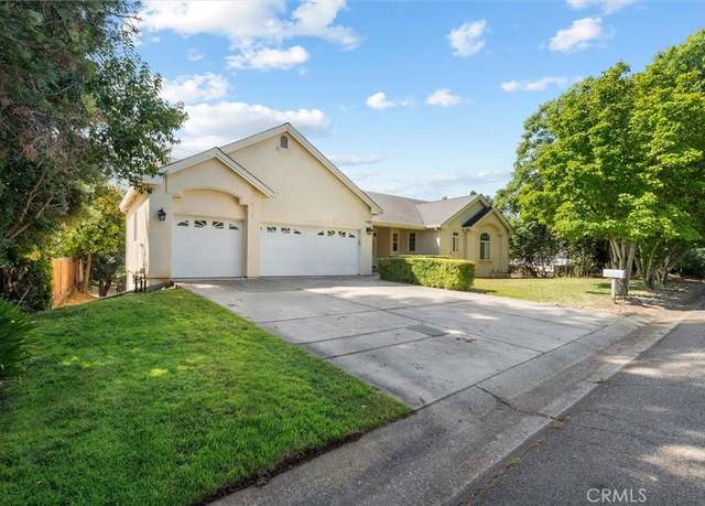 Property at 735 Royal Oaks Dr, Redding, CA 96001, 5 beds, 3.5 baths