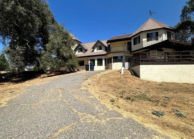 Property at 40570 Griffin Dr, Oakhurst, CA 93644, 5 beds, 3.5 baths