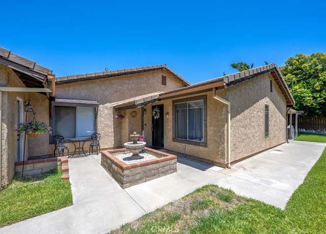 Property at 25646 Almendra Dr, Valencia, CA 91355, 2 beds, 2 baths
