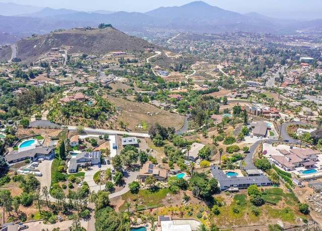 Property at 1050 Vista Sierra Dr, El Cajon, CA 92019, 5 beds, 5 baths
