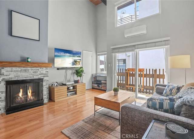Property at 11954 Goshen Ave #205, Los Angeles, CA 90049, 2 beds, 2 baths