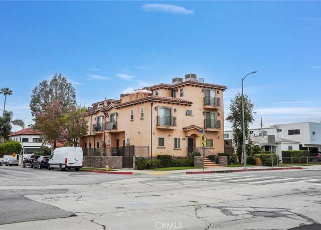 Property at 14702 Magnolia Blvd #104, Sherman Oaks, CA 91403, 3 beds, 4 baths