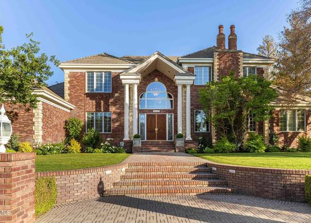 Property at 2300 Weybridge Dr, Bakersfield, CA 93311, 5 beds, 7.5 baths