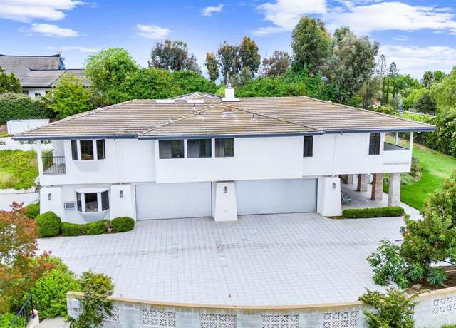Property at 19 Gateview Dr, Fallbrook, CA 92028, 5 beds, 5 baths