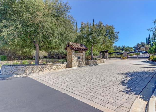 Property at 4034 Bridlewood Rd, Fallbrook, CA 92028