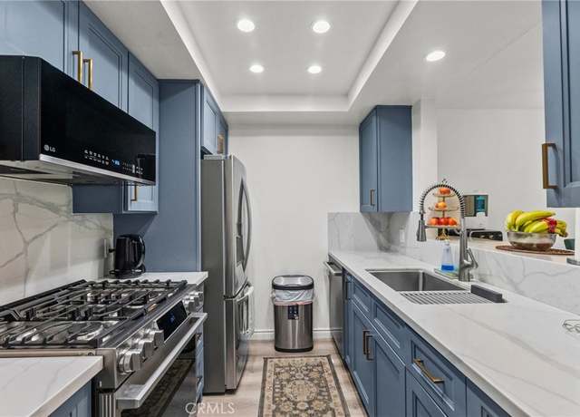 Property at 7826 Topanga Canyon Blvd #101, Canoga Park, CA 91304, 2 beds, 2 baths
