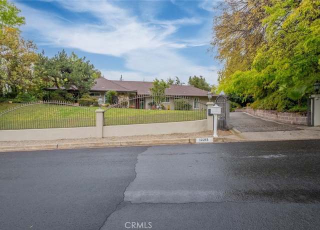 Property at 12215 Sarazen Pl, Granada Hills, CA 91344, 4 beds, 3.5 baths