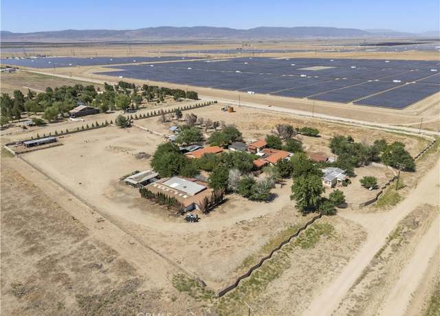 Property at 15374 Gaskell Rd, Rosamond, CA 93560, 4 beds, 4 baths