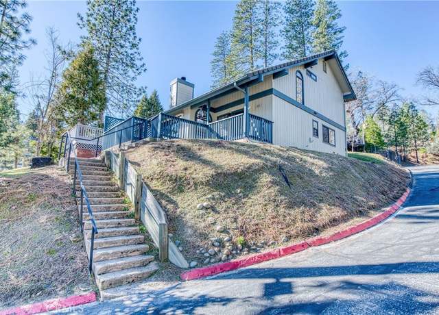 Property at 40654 Foxboro Ct, Bass Lake, CA 93604, 3 beds, 2.5 baths