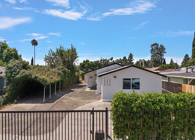 Property at 12867 Norris Ave, Sylmar, CA 91342, 10 beds, 5 baths