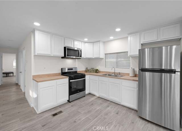 Property at 260 N Lyon Ave #91, Hemet, CA 92543, 2 beds, 2 baths