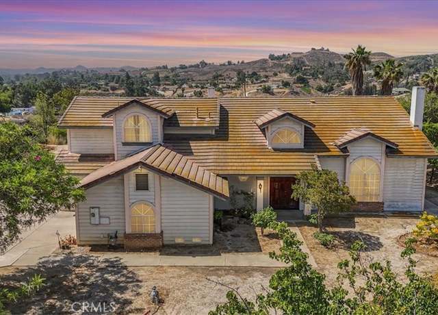 Property at 15705 Streamview Ct, Riverside, CA 92504, 5 beds, 3 baths