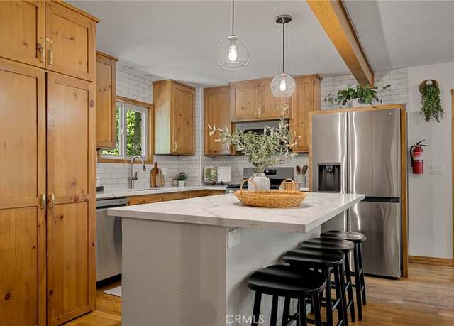 Property at 29387 Lake View Dr, Cedar Glen, CA 92321, 3 beds, 2 baths