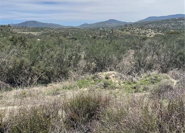 Property at 86 Madera Dr, Hemet, CA 92544