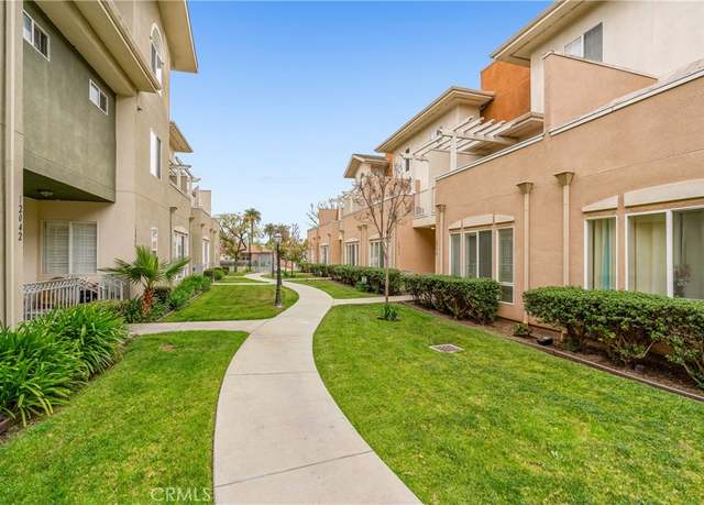 Property at 12056 S Broadway, Los Angeles, CA 90061, 3 beds, 2 baths