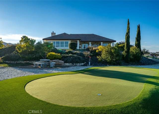 Property at 5495 Vista Serrano, Paso Robles, CA 93446, 7 beds, 5.5 baths