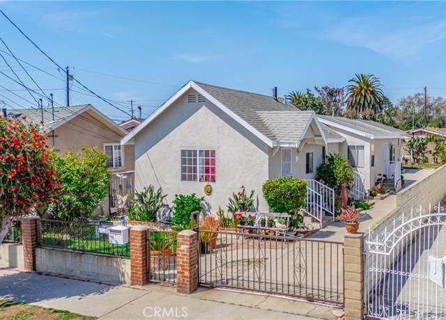 Property at 1113 Flint Ave, Wilmington, CA 90744, 3 beds, 2 baths