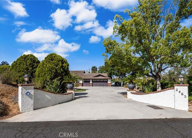 Property at 2465 Via Oeste Dr, Fallbrook, CA 92028, 3 beds, 2.5 baths