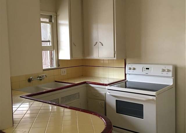 Property at 381 W Wabash St, San Bernardino, CA 92405, 3 beds, 2 baths