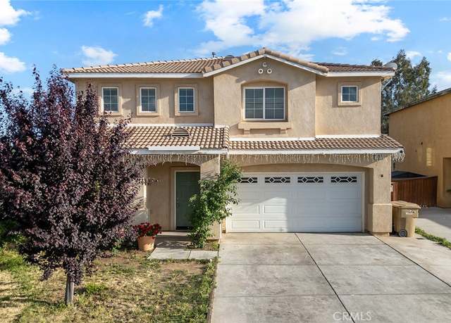 Property at 14271 Blackstone St, Hesperia, CA 92345, 4 beds, 3 baths