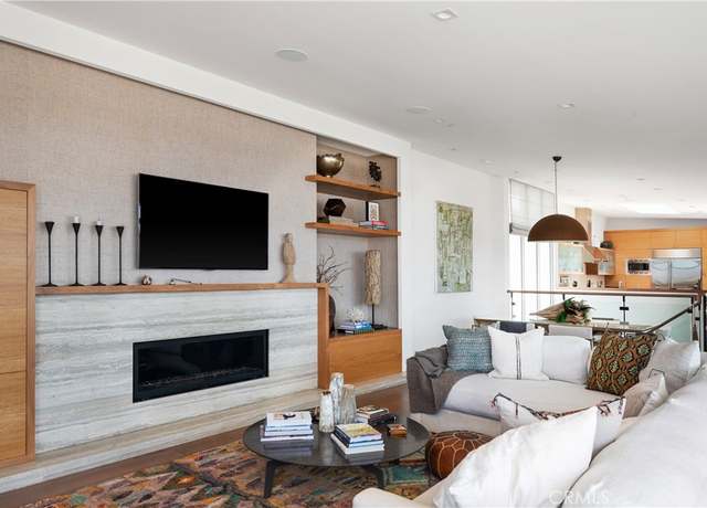 Property at 232 26th St, Hermosa Beach, CA 90254, 4 beds, 4.5 baths