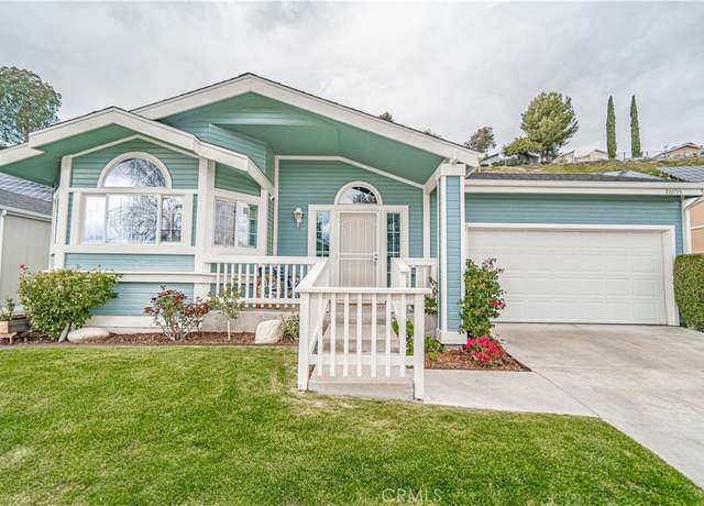 Property at 20195 Northcliff Dr, Canyon Country, CA 91351, 4 beds, 3 baths