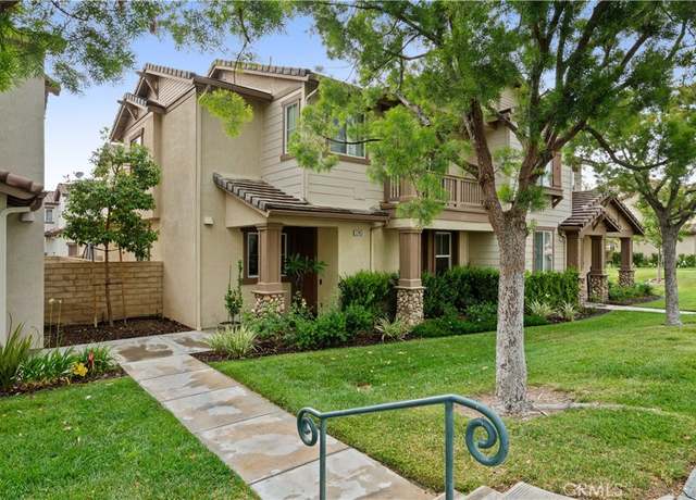 Property at 27451 Acacia Dr, Valencia, CA 91354, 3 beds, 2.5 baths