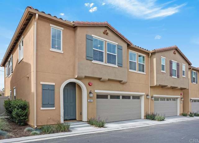 Property at 3041 Linwood St, Vista, CA 92081, 3 beds, 2.5 baths