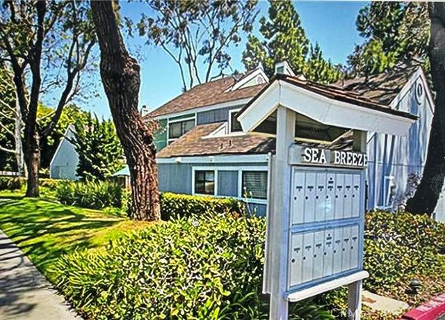 Property at 1036 Sea Breeze Dr #4, Costa Mesa, CA 92627, 2 beds, 1.5 baths